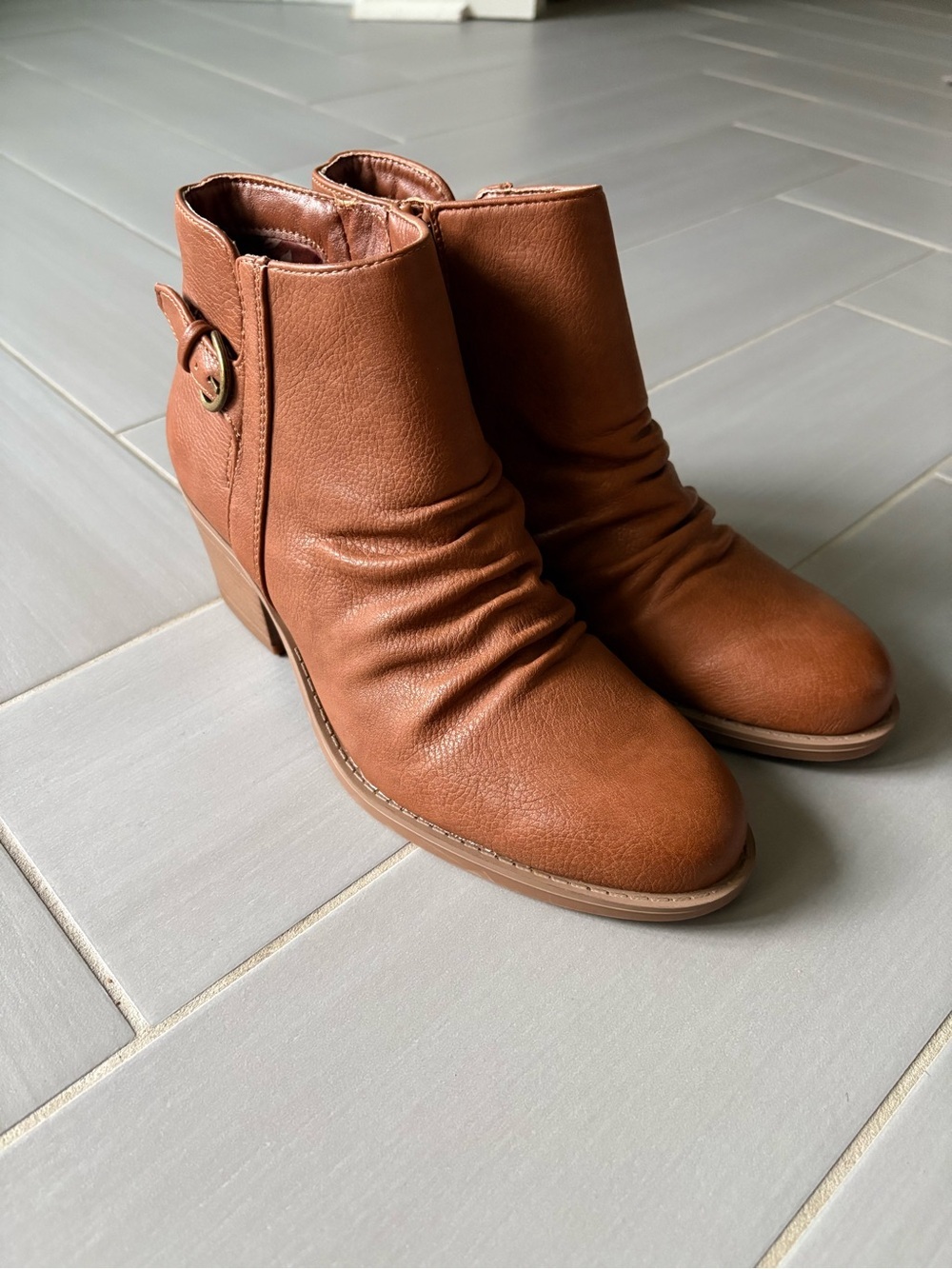 BareTraps Linnea Ankle Boots | Light Rust
